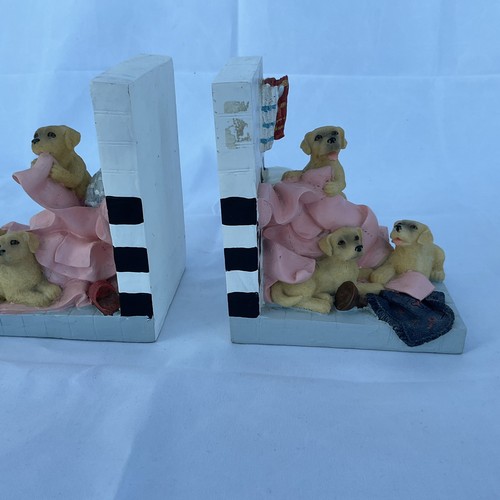 Bookends mischievous labrador - bookends,